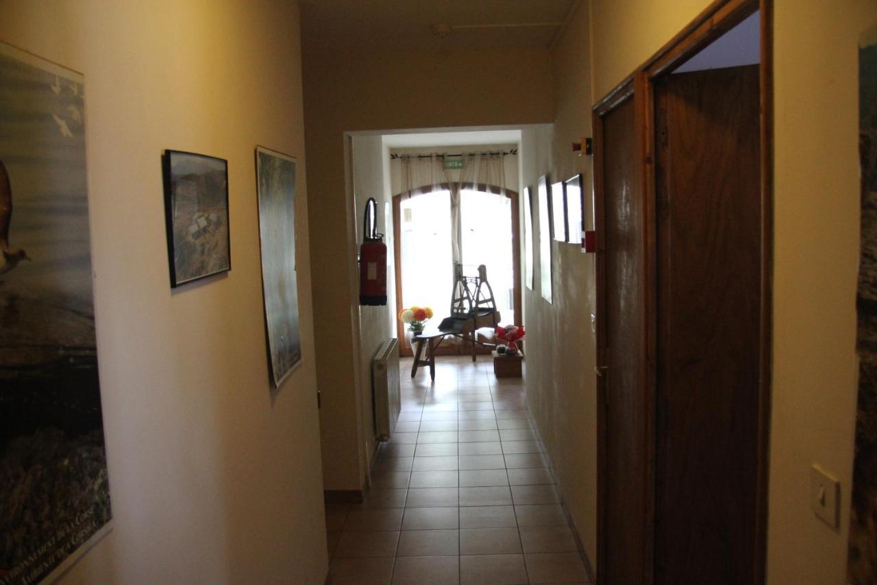 Chambre D'Hote "Chez Antoinette Et Charles" Santo-Pietro-di-Venaco Exteriör bild
