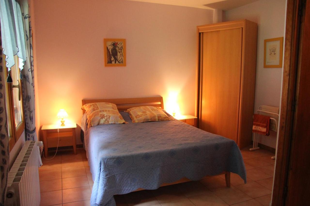 Chambre D'Hote "Chez Antoinette Et Charles" Santo-Pietro-di-Venaco Exteriör bild
