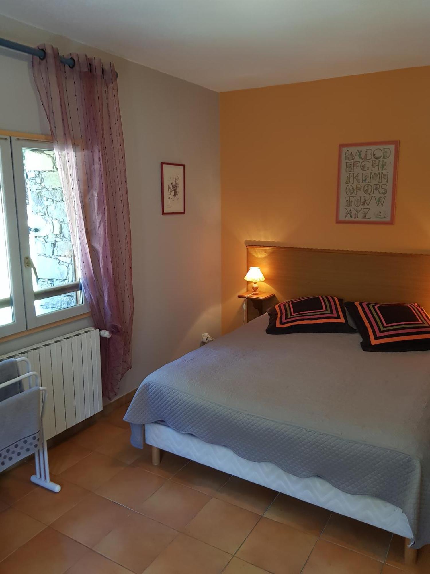 Chambre D'Hote "Chez Antoinette Et Charles" Santo-Pietro-di-Venaco Exteriör bild